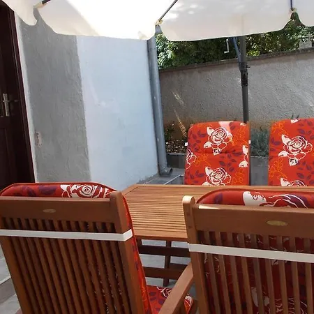 בית הארחה Rupine