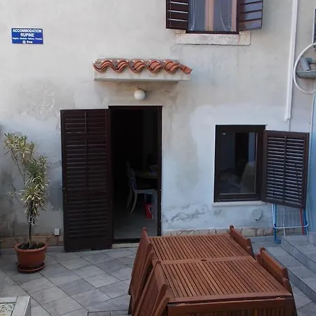 Rupine Gostinjska kuća Premantura